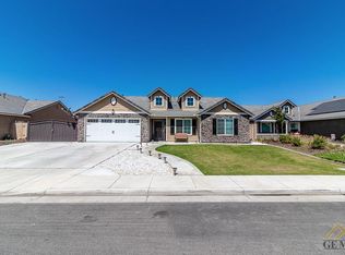 9107 Selma St, Bakersfield, CA 93313