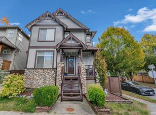 10322 243a St, Maple Ridge, BC V2W2C7