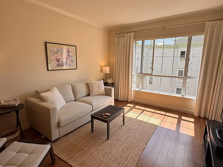 2985 Princess Cres #318 — Photo 10