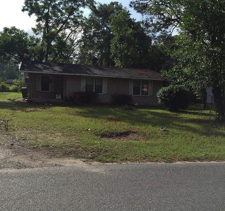 2nd image of 1102 Pearl Ave S