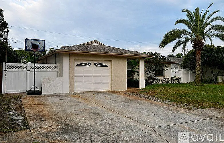 3 bed, 1583 sqft, $2,650 — Photo 1