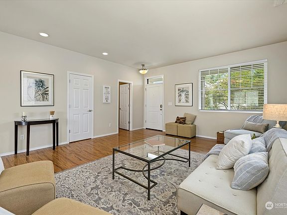 3rd image of 2210 117th Avenue SE
