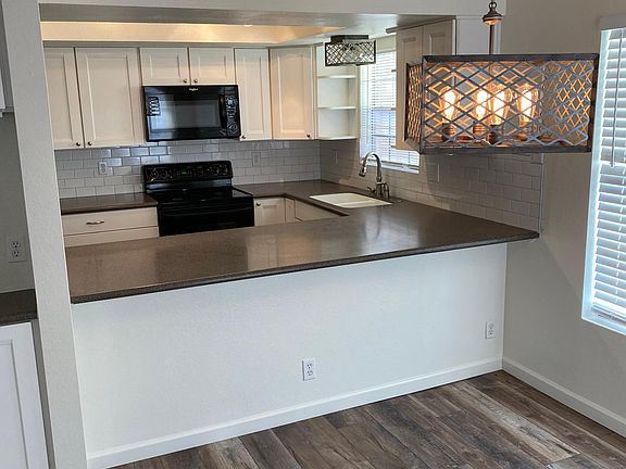 2nd image of 20 S Buena Vista Ave Unit 113