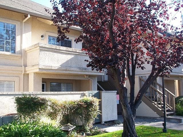 1st image of 545 Rose Ave