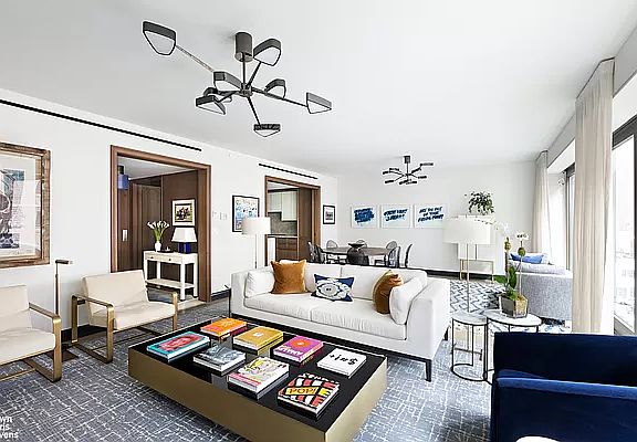 4th image of 117 W 21st St #6