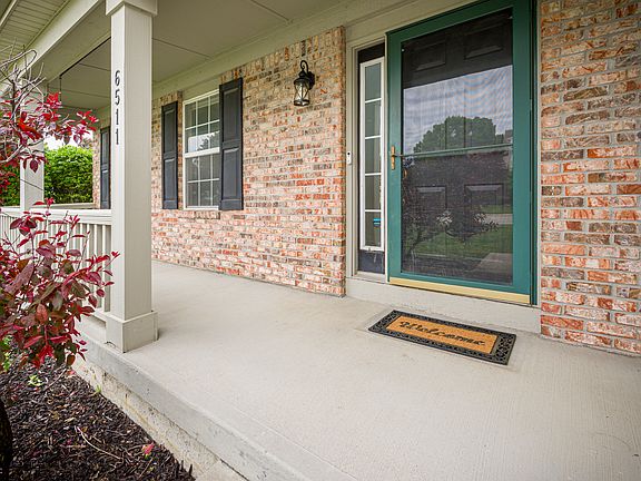 3rd image of 6511 Hyde Park Dr