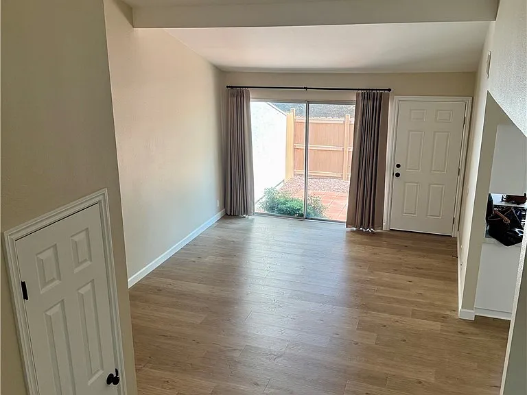 1715 N Gilbert St — Photo 4