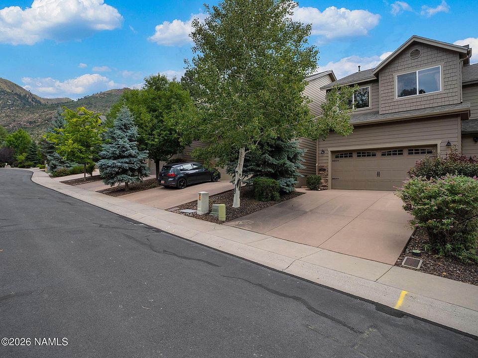 1st image of 3772 E Jacamar Dr