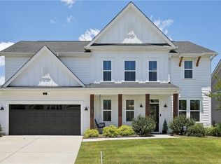 22 Michigan Cir, Hoschton, GA 30548