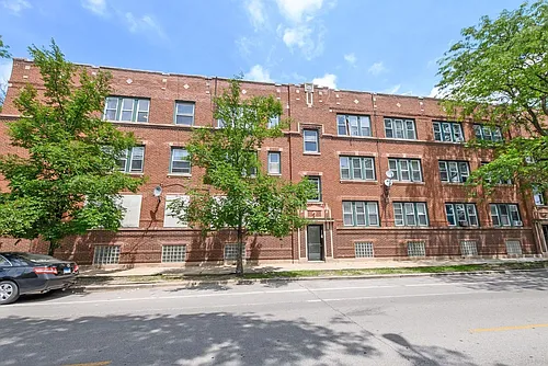 7557-59 S. Calumet Ave. / 348-58 E 76th St. Photo 1 7557-59 S. Calumet Ave. / 348-58 E 76th St. Photo 1