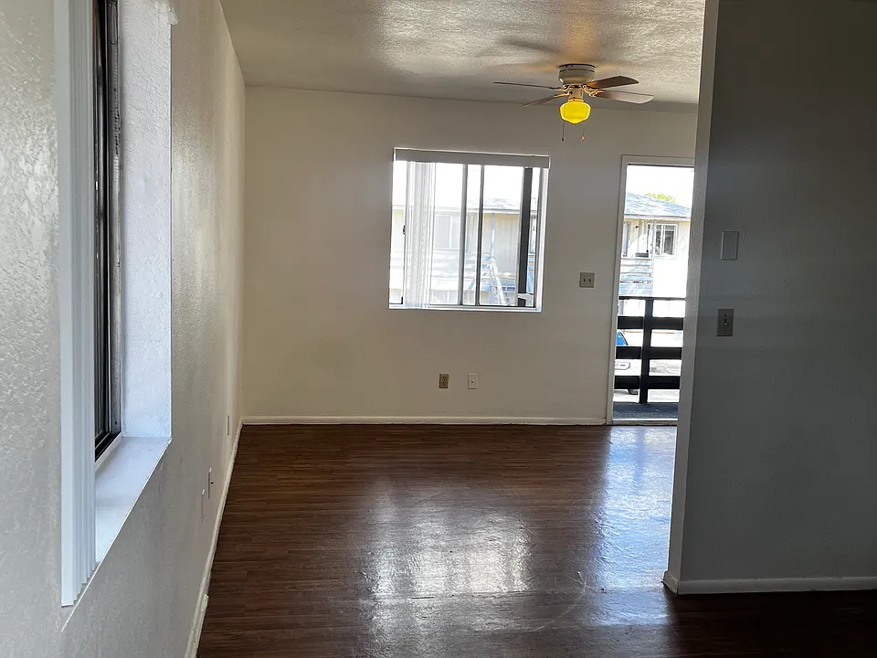 2055 N Winterhaven #201
