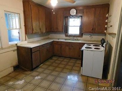 2nd image of 719 Andrews St