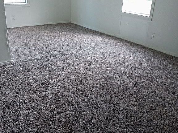 Bedroom 2.New pad/carpet t/o