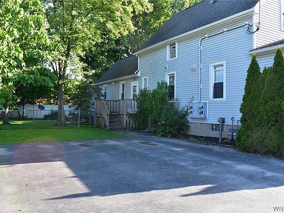3rd image of 31 Elkhart St