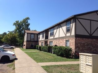 1001 NE 3rd St APT 104, Hubbard, TX 76648