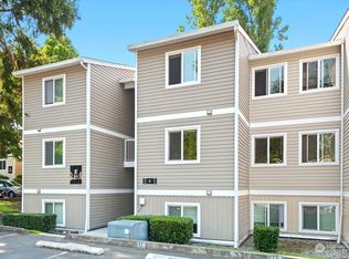 12423 NE 131st Ct APT E-205, Kirkland, WA