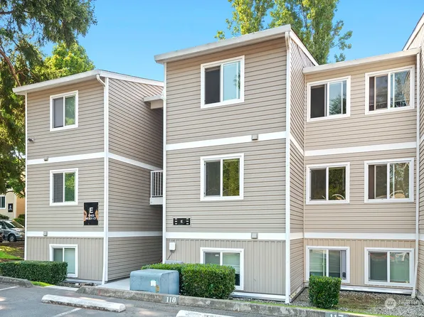 12423 NE 131st Court #E-205, Kirkland, WA 98034