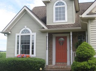 1782 Zinfandel Ct E, Easton, PA 18045