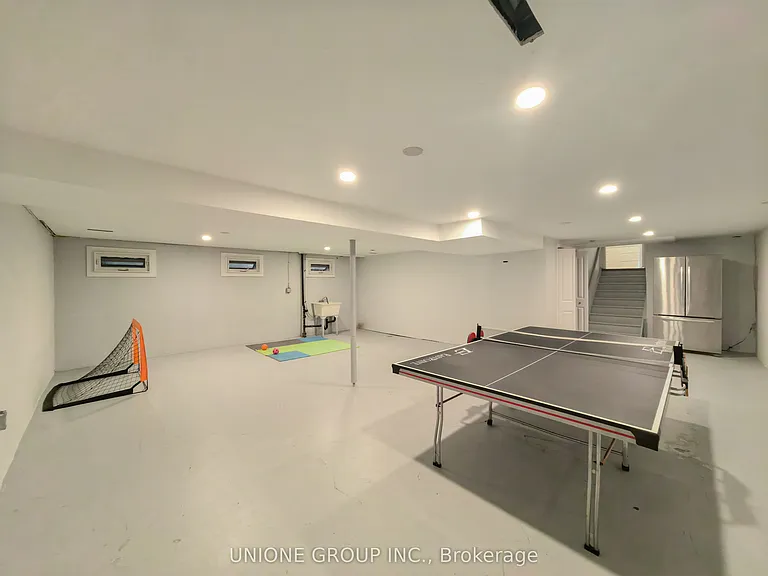 1454 Oakhill Dr — Photo 29