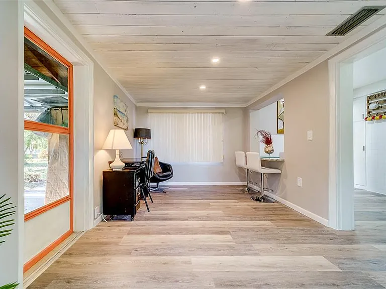 10802 Mohawk Rd — Photo 14