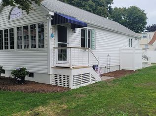 12 Swan Ave, Old Lyme, CT 06371