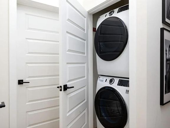 5th image of 1754 N Lafayette St #118