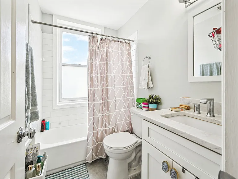 1767 U St NW #4 — Photo 3