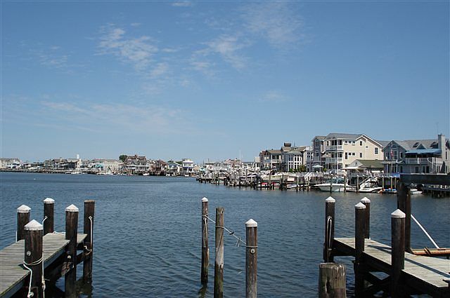 1st image of 263 Bayshore Dr