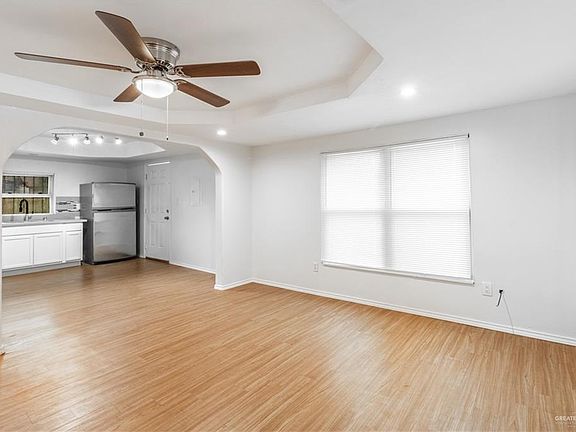 2nd image of 713 S 27th 1/2 St