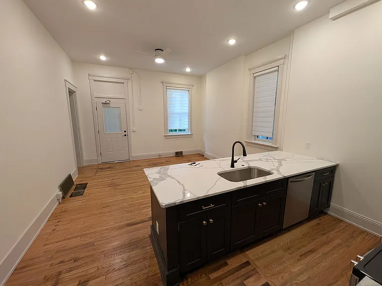 521 Garrard St #2 — Photo 3