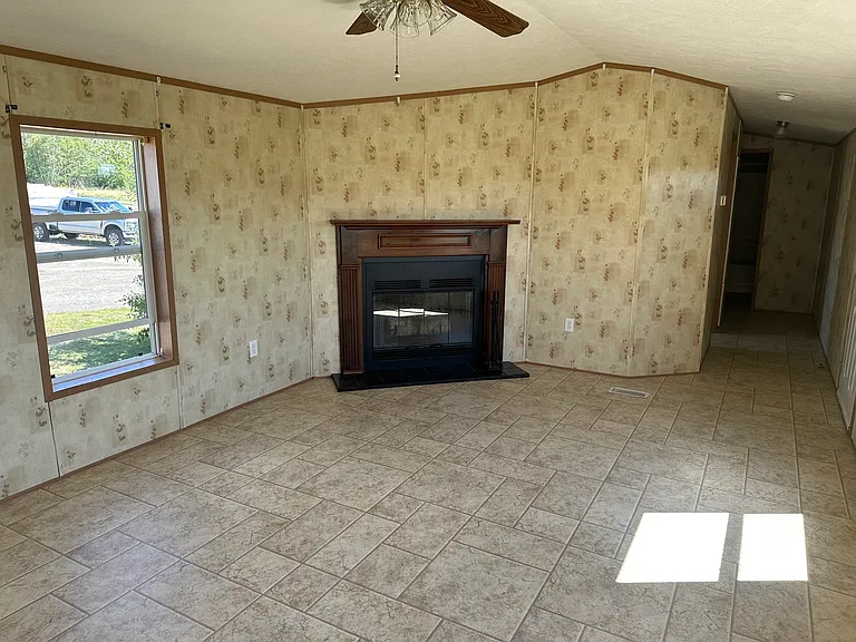 19 Rodeo Rd — Photo 8