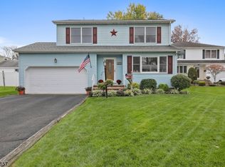 301 4th Ave, Garwood, NJ 07027
