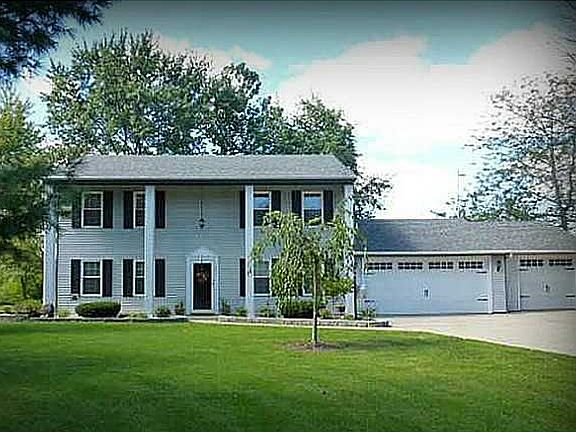 2nd image of 211 Lakeview Dr