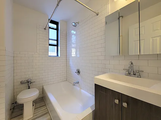 Rented by Made In NY Realty | media 11
