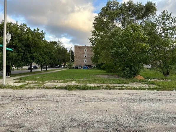 4303 W Harrison St, Chicago, IL 60624