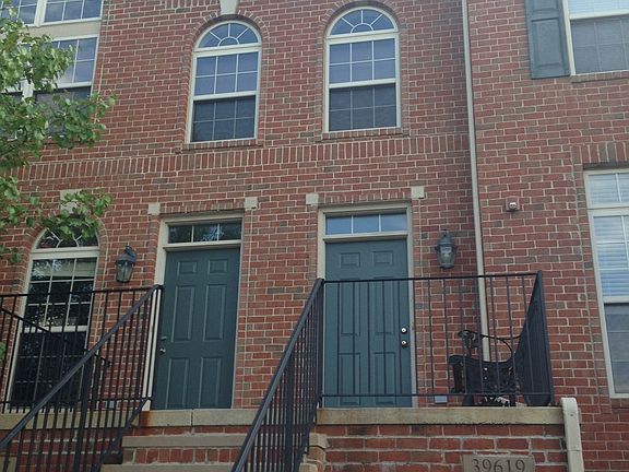 3rd image of 39619 Springwater Dr Unit 85