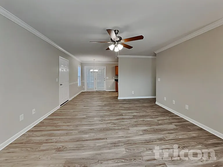 3929 Garden Creek Dr — Photo 2