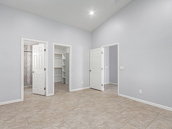4th image of 30510 W Lynwood St