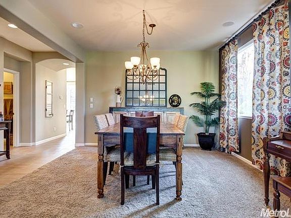 3rd image of 1084 Gemwood Way