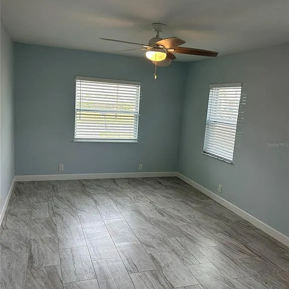 717 Sunset Cv — Photo 9