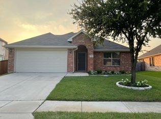 1712 Lake Wood Trl, Little Elm, TX 75068