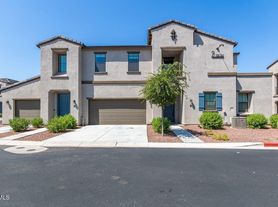 7950 E Camelback Rd