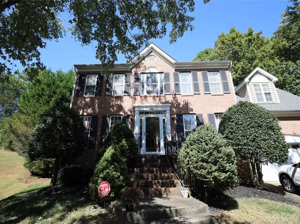 6006 Spanish Moss Ln, Charlotte, NC 28262
