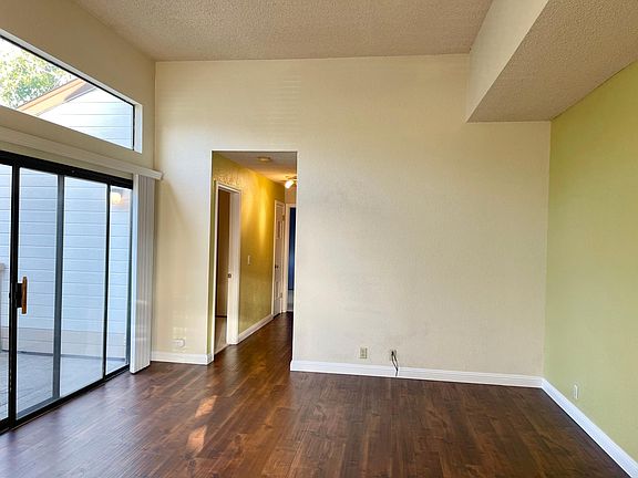 Spacious living room