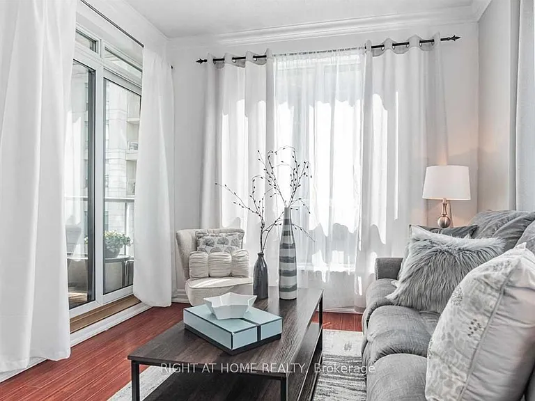 2087 Lake Shore Blvd W #207 — Photo 10