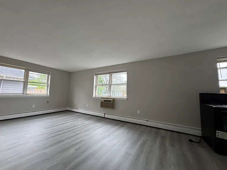 256-D3 S Marshall St #D3 — Photo 1