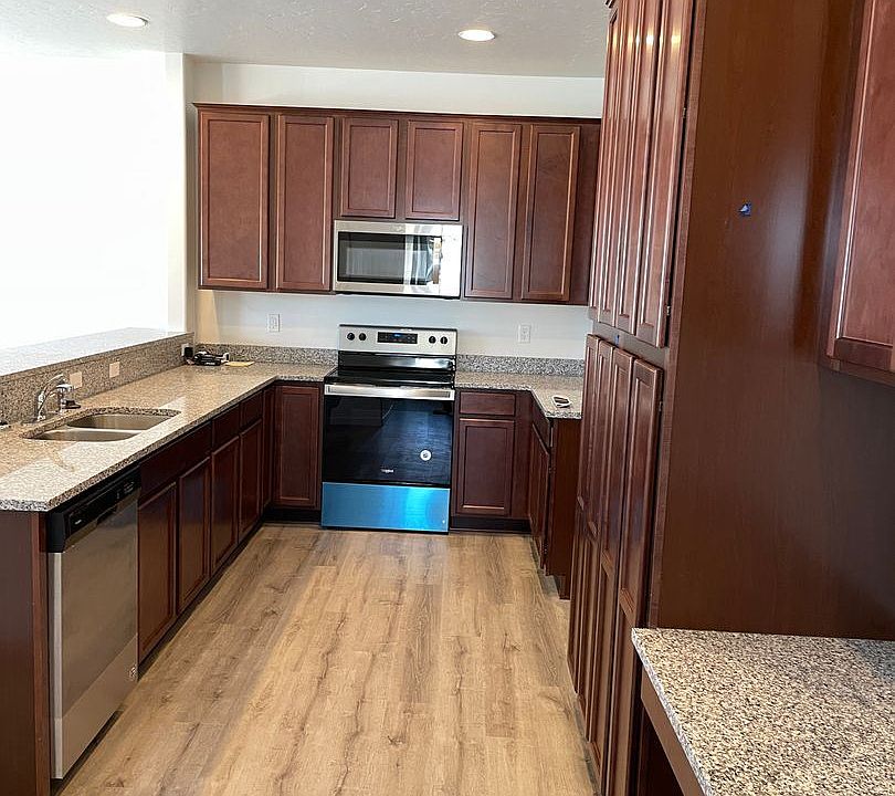 1st image of 5709 Bella Ln