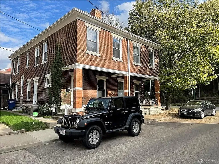 134 Cross St — Photo 3