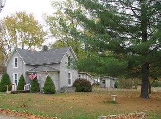 304 N Walnut St, Newton, IL 62448