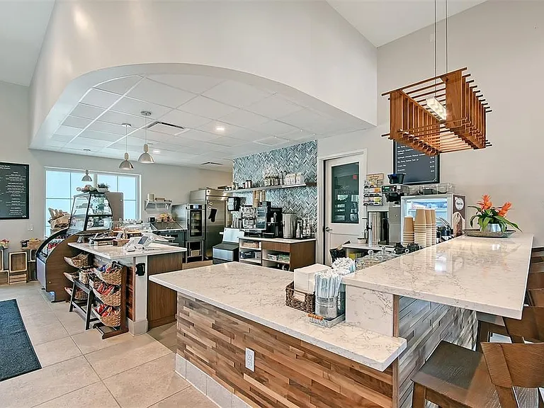 17624 Crescent Moon Loop — Photo 45